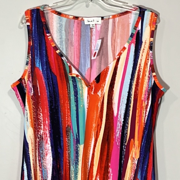 Beautiful Multicolored Plus Size Sleeveless Dress. Size 2X. - Picture 2 of 6